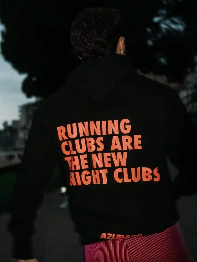 Pull Saison 1 Azurace : Running clubs are the new night clubs